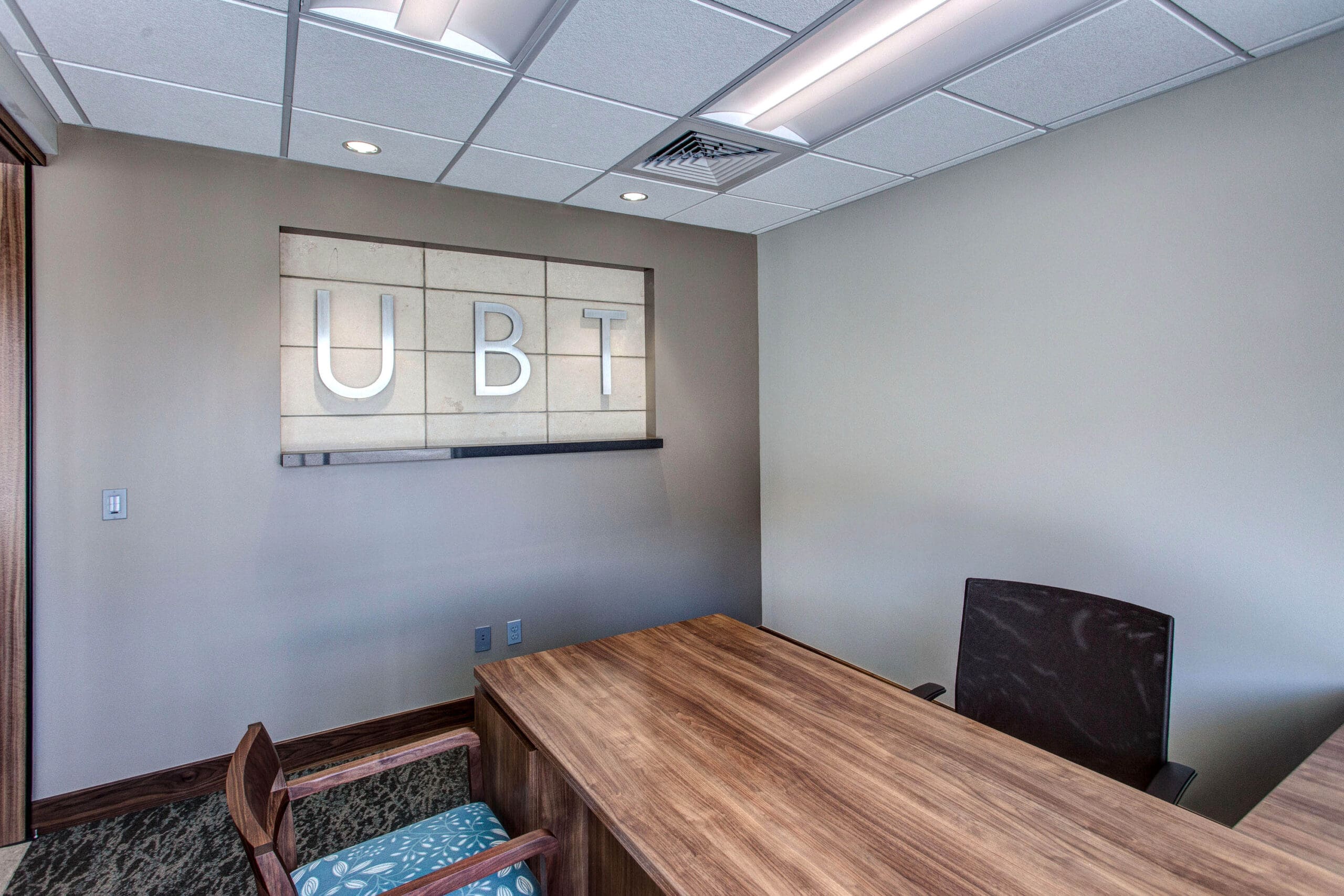 United Bank & Trust (6)